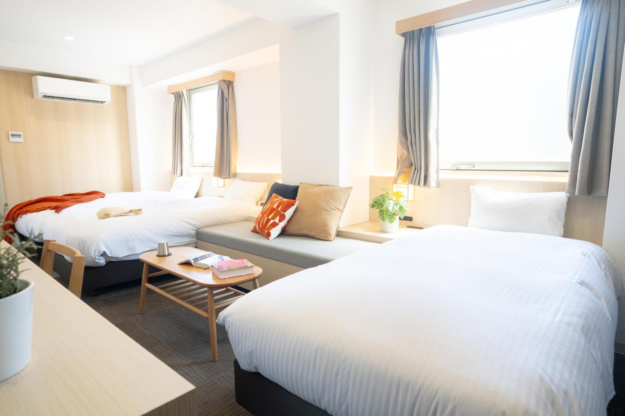 Wayfarer Matsu Hotel Osaka Bagian luar foto