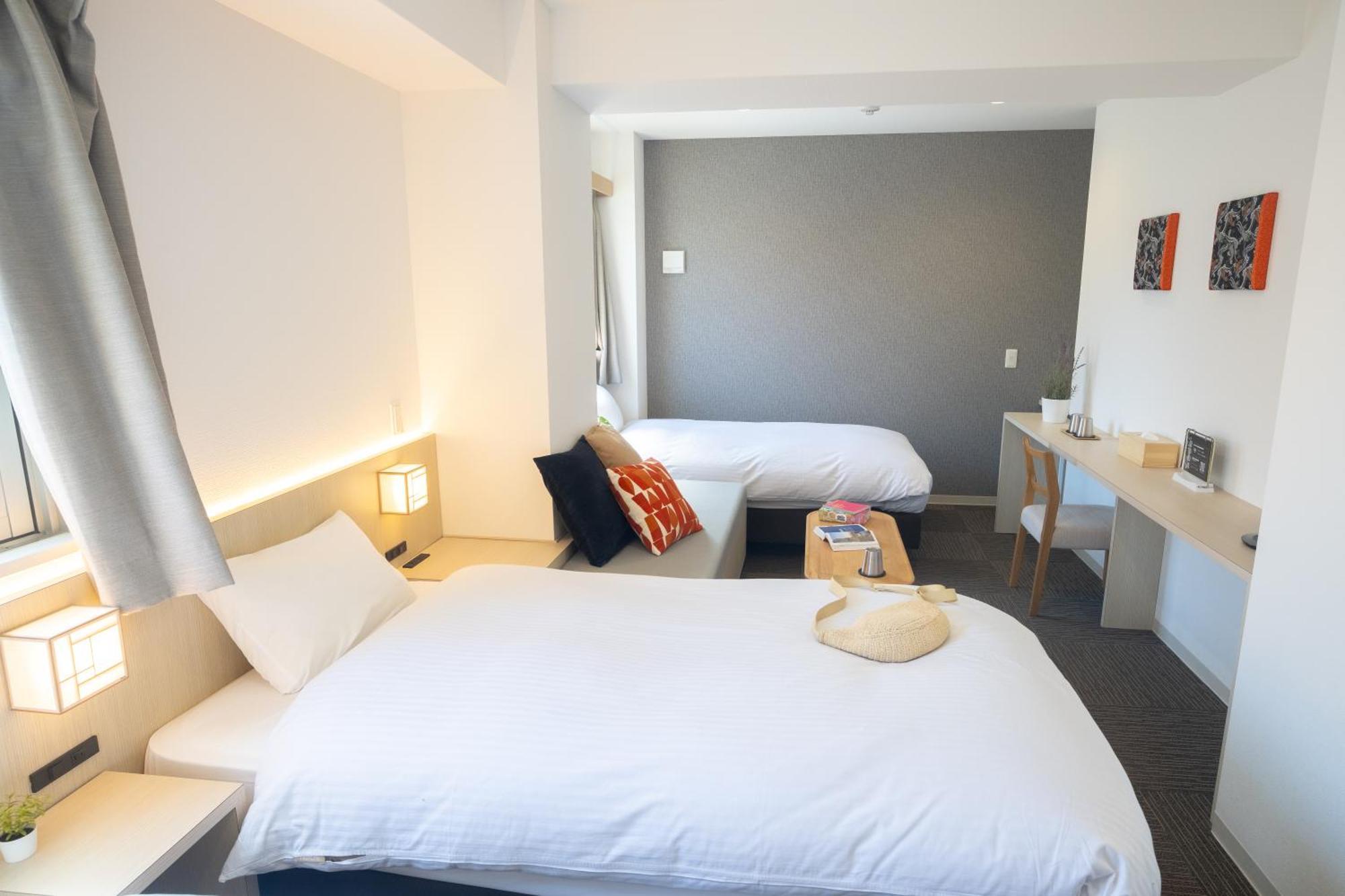 Wayfarer Matsu Hotel Osaka Bagian luar foto