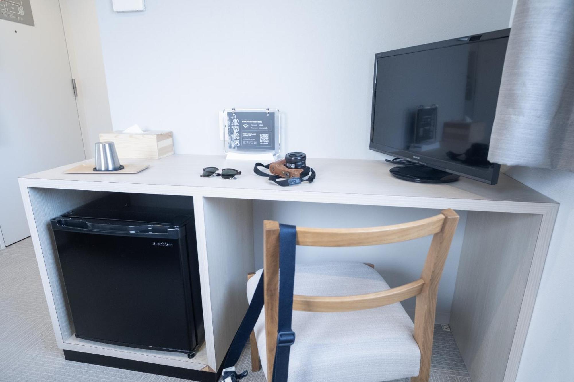 Wayfarer Matsu Hotel Osaka Bagian luar foto