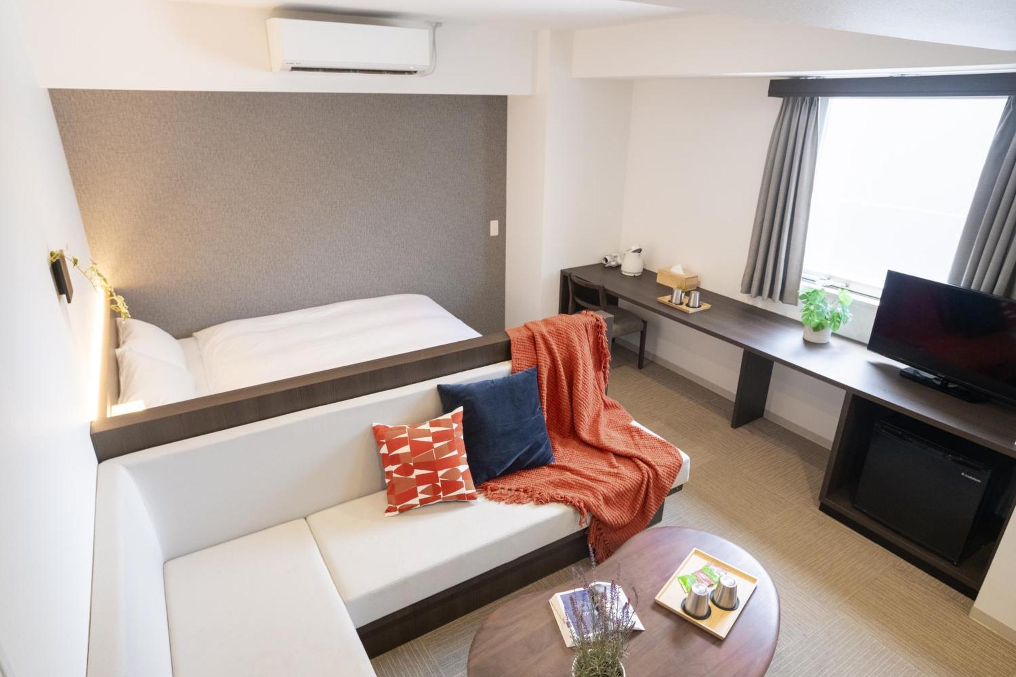 Wayfarer Matsu Hotel Osaka Bagian luar foto